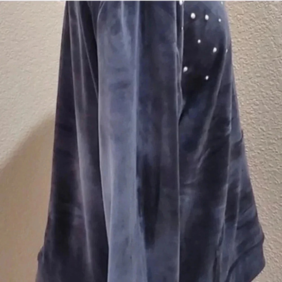 Juicy Couture Nailhead Trim Pullover Size Medium Black/Dark Grey - Y2K - F - Picture 2 of 5